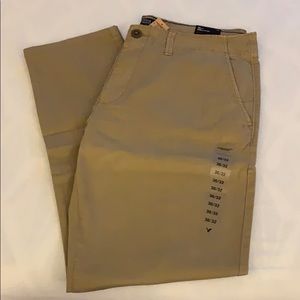 NWT! Men’s AE Slim Fit Khakis, 36x32